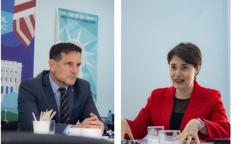 Excelența Sa Chargé d’Affaires al SUA, Nick Pietrowicz, în vizită la Universitatea de Stat „Alecu Russo” din Bălți
